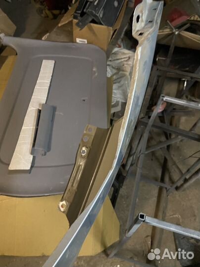 Переднее левое крыло huyndai solaris 1