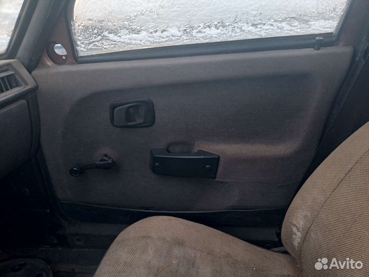 Обшивка дверей Таврия 1105 Дана