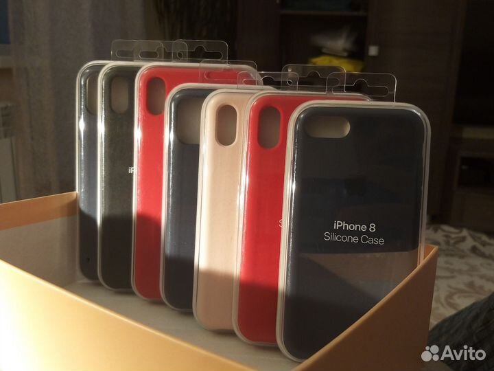 Оригинальные чехлы на iPhone