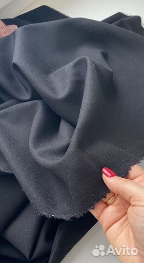 Стоковые итальянские брендовые ткани