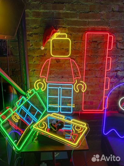 Вывески из неона, объемные буквы