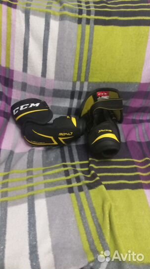 Хоккейные коньки bauer 4 размер и локти ссм SR