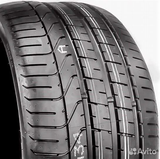 Pirelli P Zero 255/35 R19 96Y