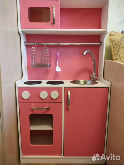 Детская деревянная кухня