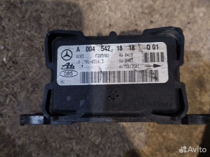 Датчик ускорения Мерседес