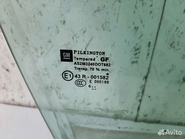Стекло переднее правое Opel Astra H