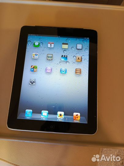 Планшет apple iPad 1 3G