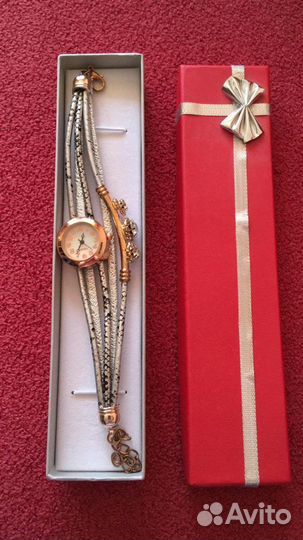 Часы женские