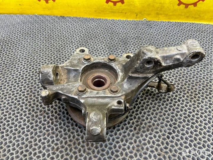 Кулак поворотный передний правый Chrysler Pacifica