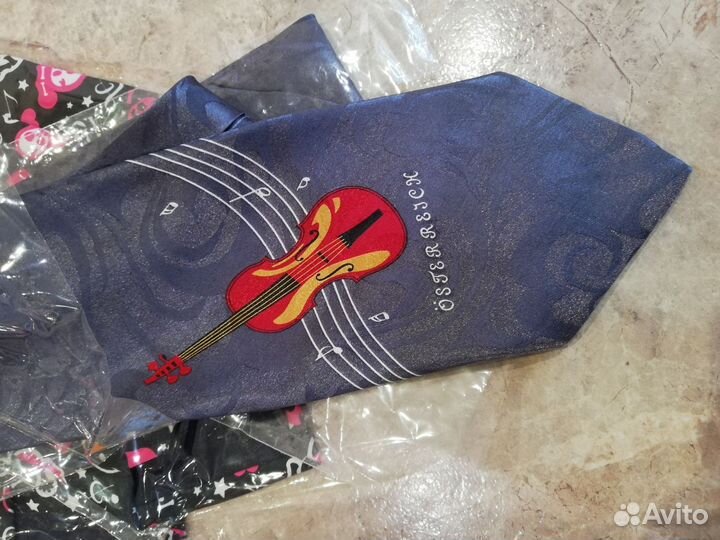 Галстуки и бабочки детские и взрослые