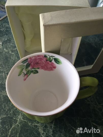 Чашка новая в упаковке и ложки