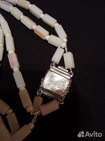 Бусы белое молочное стекло двухрядные винтажные