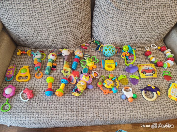 Пакет игрушек для детей с рождения