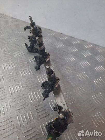 Топливная рампа Fiat Bravo хэтчбэк 5 дв. 1.4