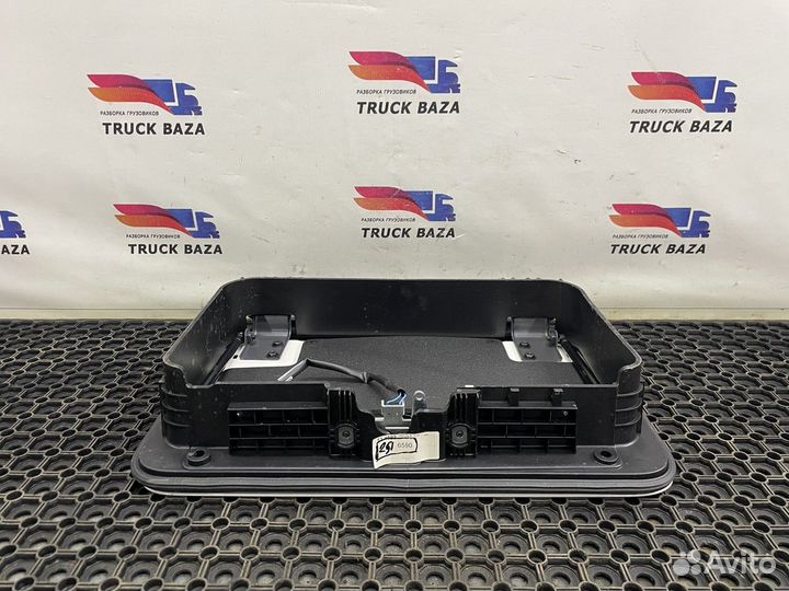 2711883 Крышка инструментального ящика в сборе