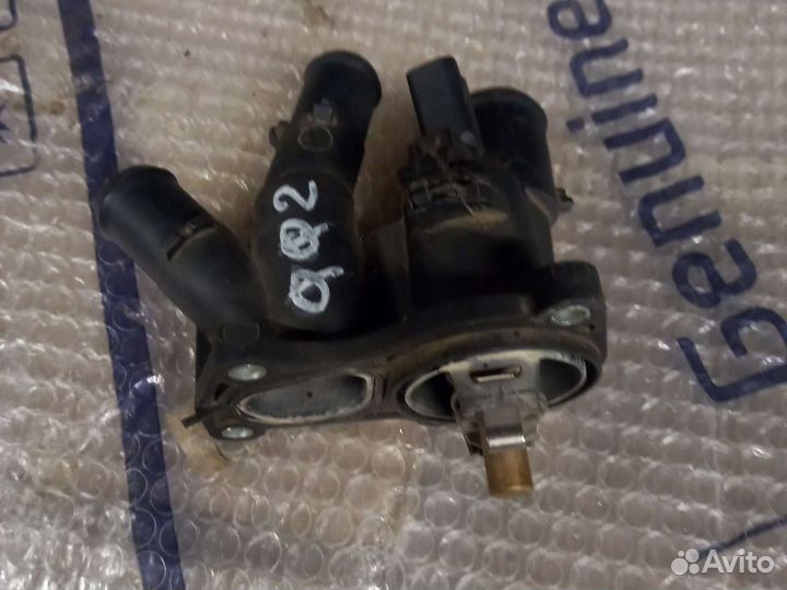 Форд фокус 2 1,6 115л с- корпус термостата