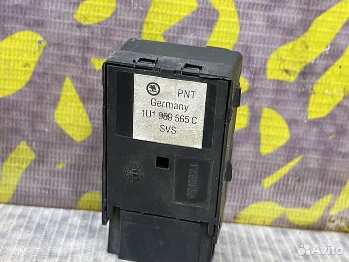 Блок регулировки зеркал Skoda Octavia Октавия 1998