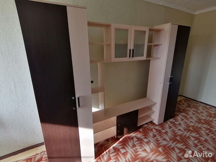 Стенка в гостиную