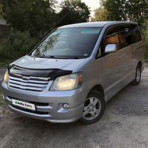 Toyota Noah 2.0 AT, 2001, 386 000 км, с пробегом, цена 957 700 руб.