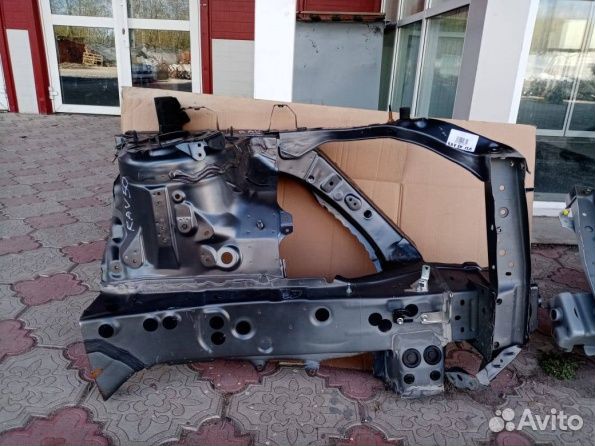 Передний левый лонжерон четверть Toyota Rav 4 XA50