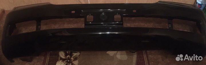 Продам передний бампер на TLC 200