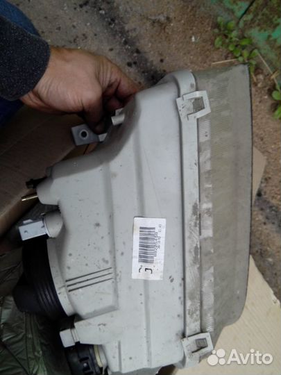 Фара лева suzuki swift