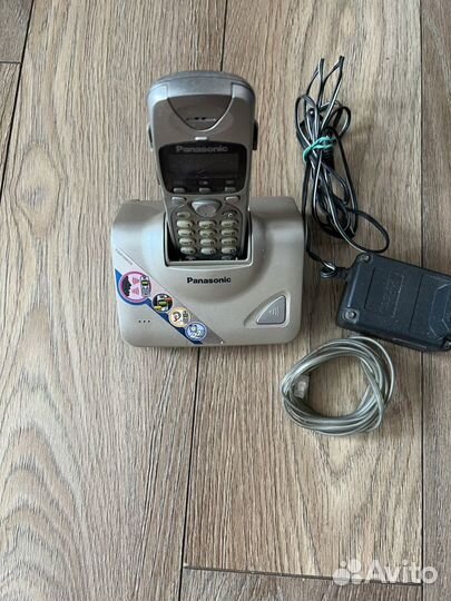 Домашний радио телефон Panasonic