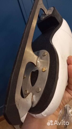 Коньки фигурные 41р