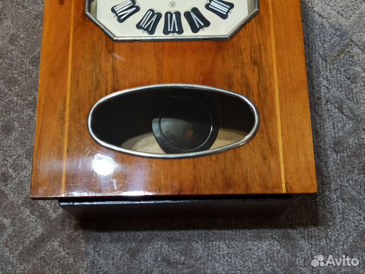 Часы Янтарь настенные с боем