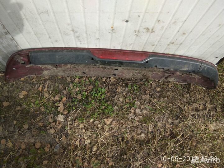 Спойлер двери багажника на Хонда Цивик 2000 год