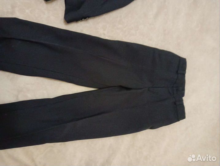 Школьный костюм