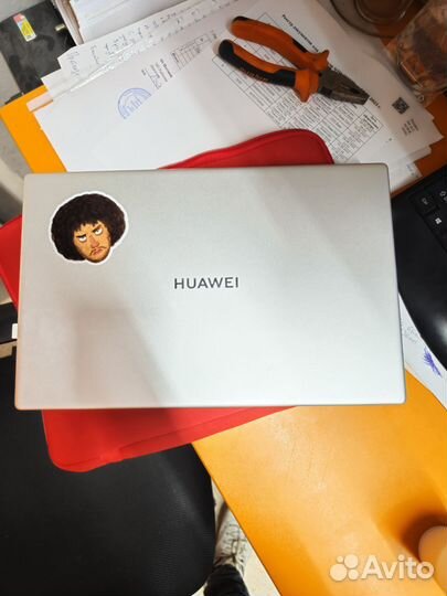 Huawei matebook d15 ryzen 5