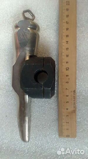 Блокиратор рулевого вала