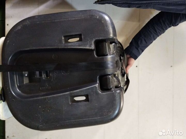 Детское кресло б/у без нижнего чехла