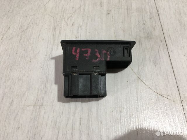 Кнопка стеклоподъемника LADA vesta SW Cross 1.8 мт