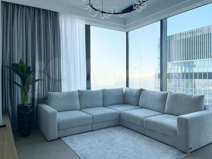 3-к. апартаменты, 130 м², 68/78 эт.