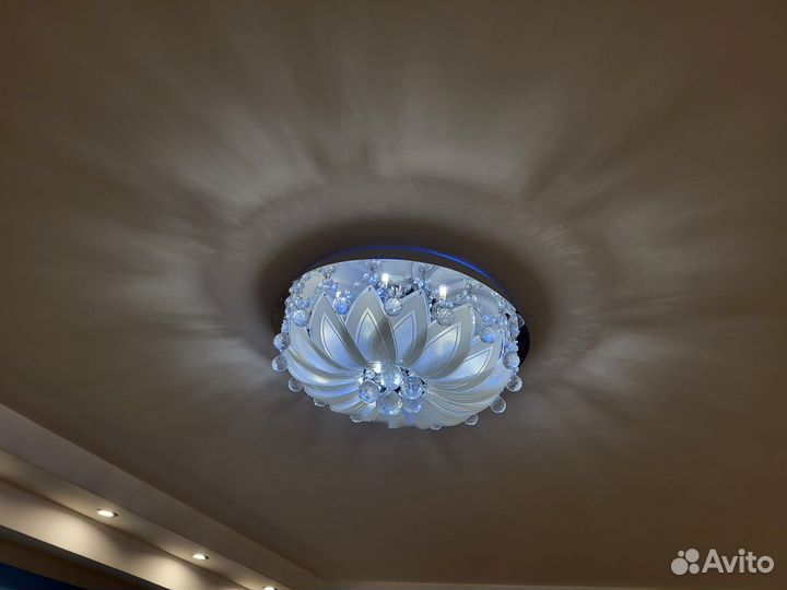 Люстра Буше с пультом