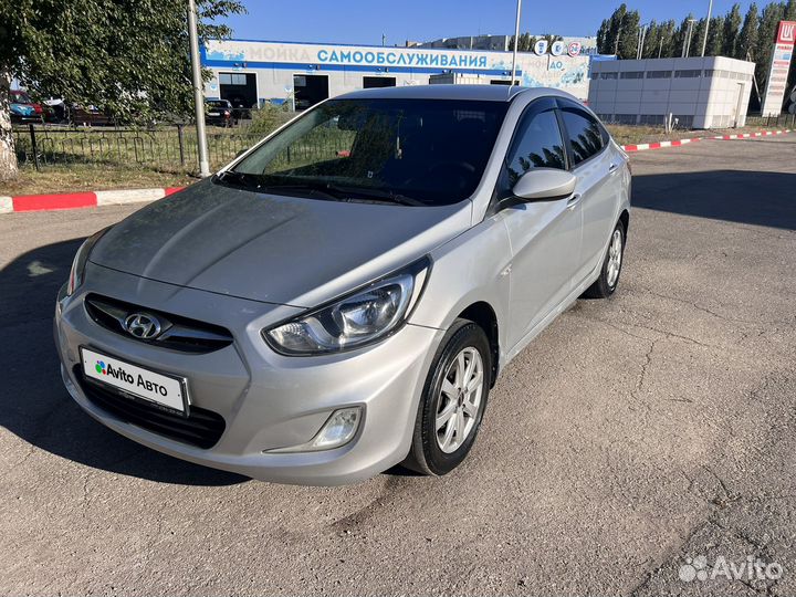 Hyundai Solaris 1.4 AT, 2011, 201 900 км