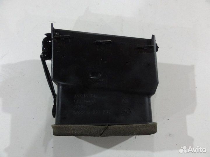 Дефлектор воздушный в торпедо правый Bmw 5 Серия