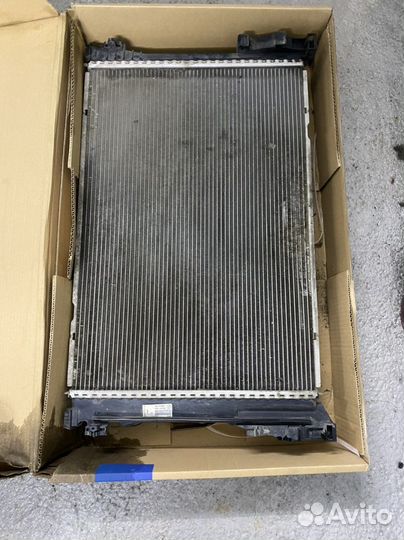 Радиатор системы охлаждения mercedes