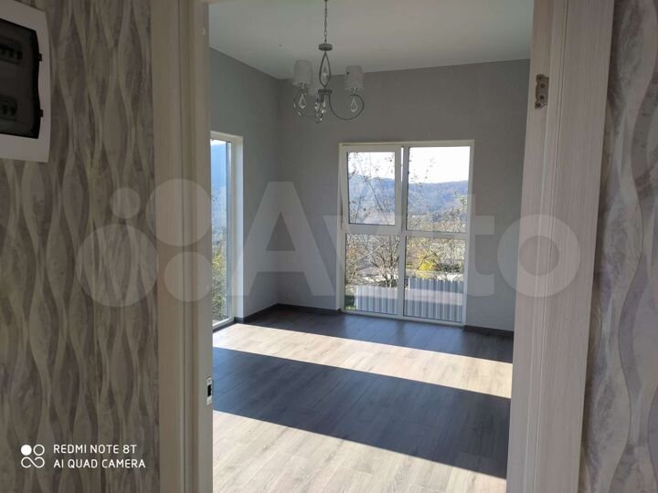 Дом 77 м² на участке 4 сот.