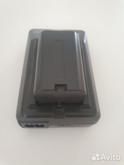 Зарядное устройство для видеокамеры Panasonic