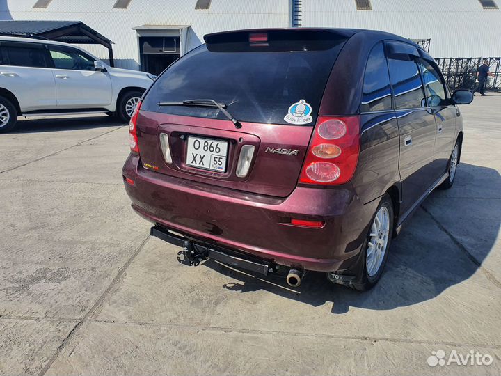 Фаркоп на Toyota Ipsum, Toyota Nadia