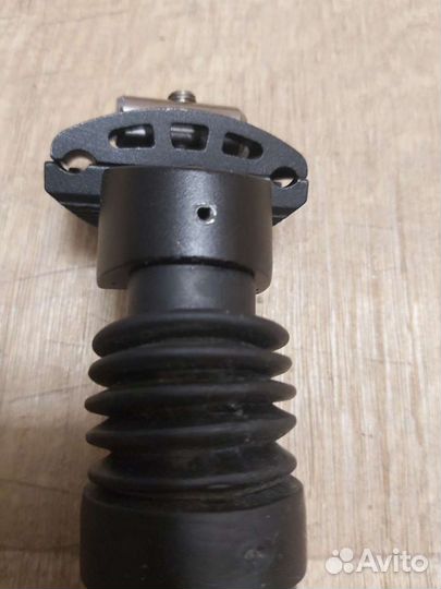 Подседедельный штырь с амортизацией