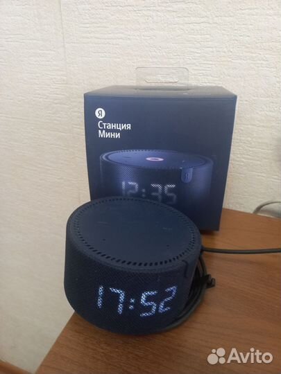 Яндекс станция мини с часами