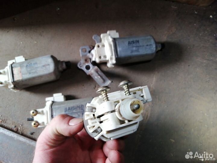 Мотор регулировки сидения Toyota Land Cruiser 100