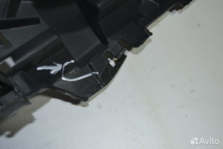 Усилитель переднего бампера Ford Focus 2