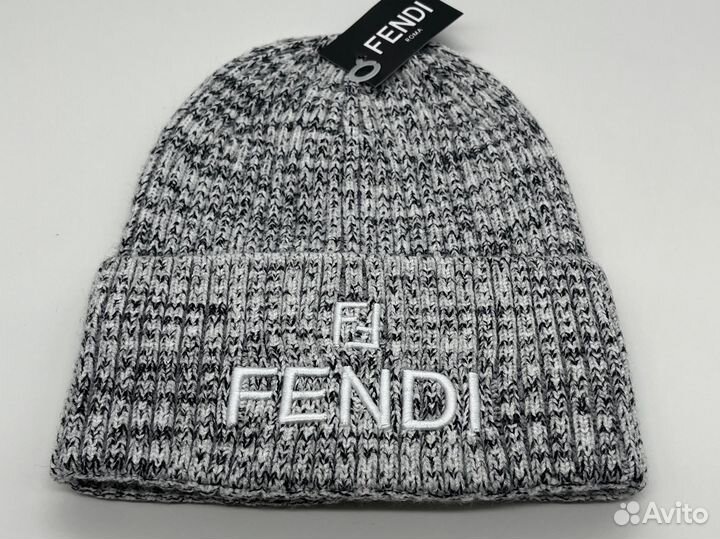 Шапка fendi