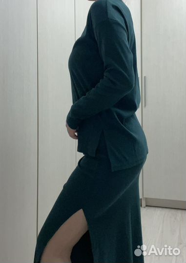 Костюм с юбкой