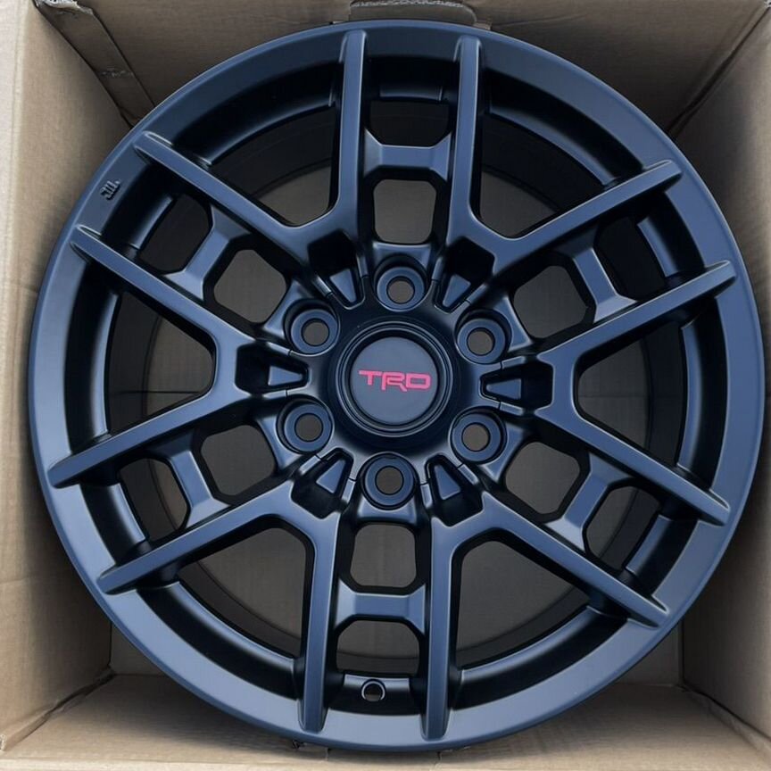 Литые диски TRD TF8 8×R17 6×139.7